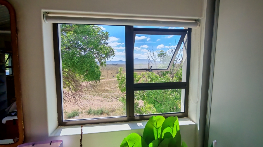 6 Bedroom Property for Sale in Middelburg Eastern Cape